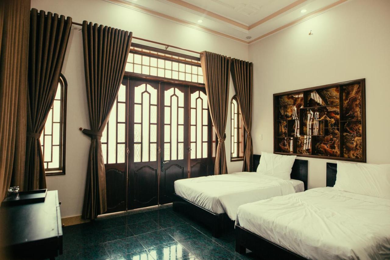 House Of Ly Apartment Hue Exterior photo