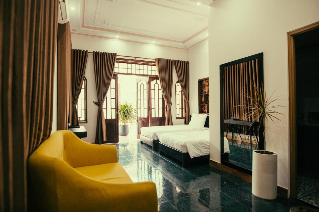 House Of Ly Apartment Hue Exterior photo
